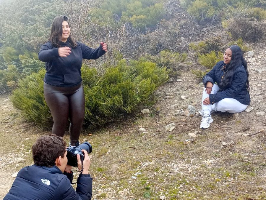 Fotos de Fundación Desea en una salida por Navacerrada con los alumnos del IES Jaime Ferrán, organizada por la Fundación Desea