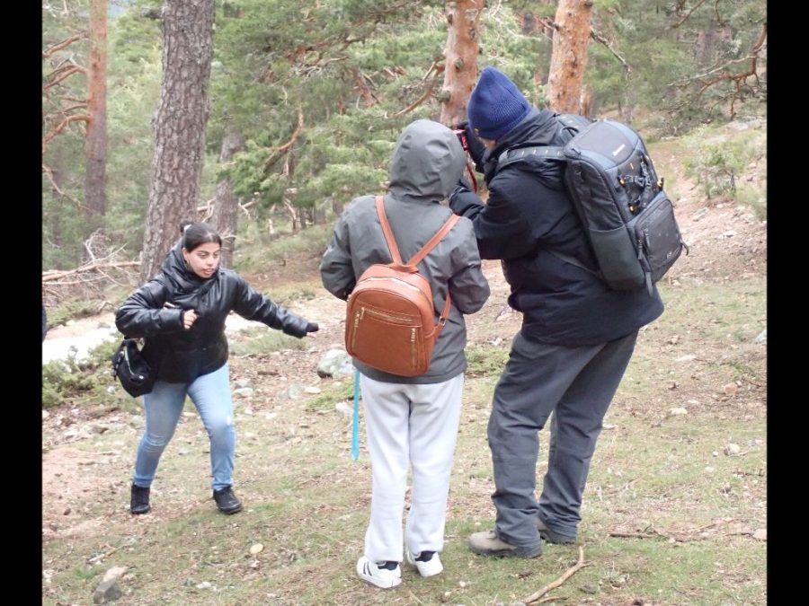 Fotos de Fundación Desea en una salida por Navacerrada con los alumnos del IES Jaime Ferrán, organizada por la Fundación Desea